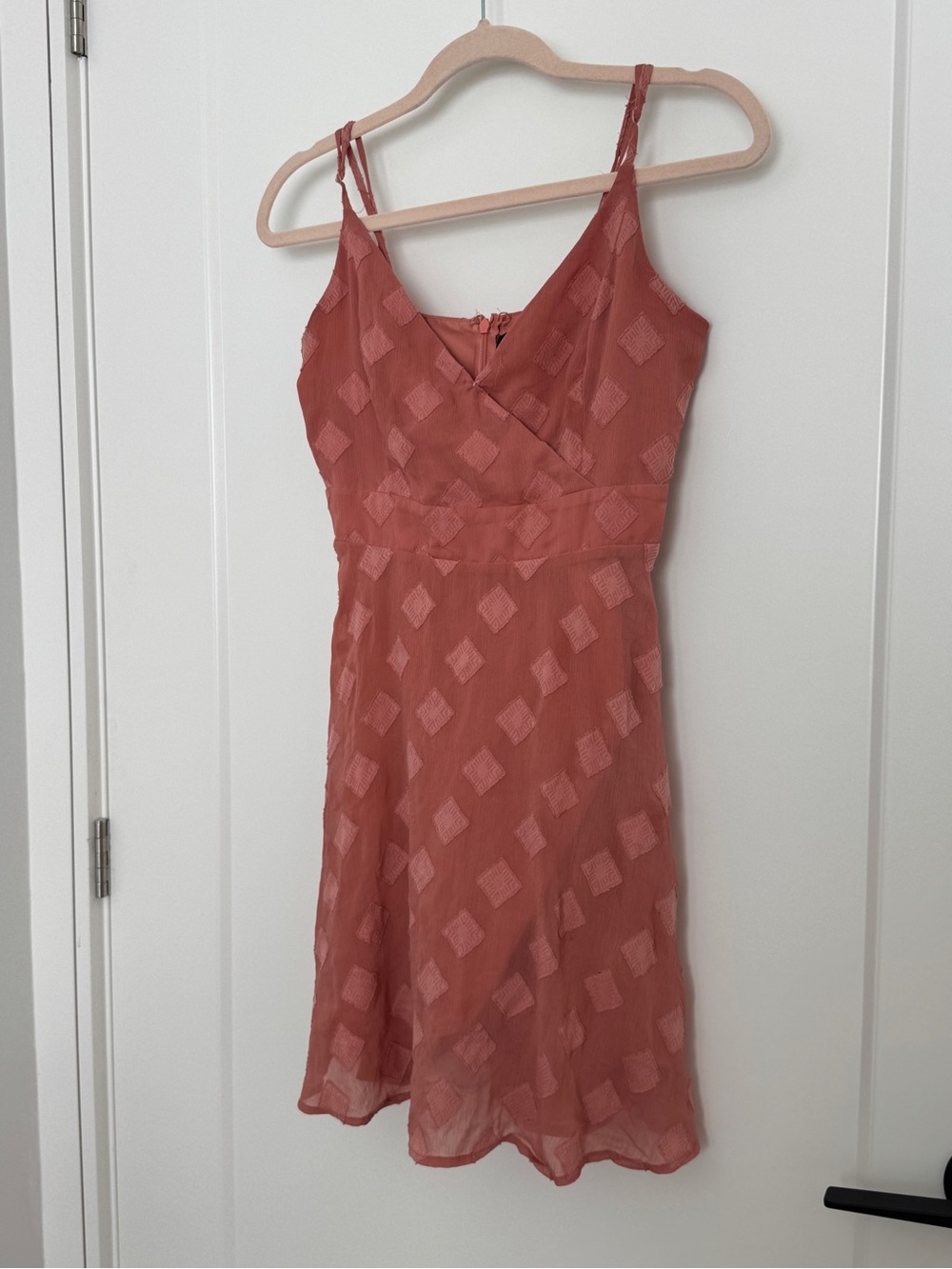 Dynamite Rust-Pink Diamond Pattern Mini Dress